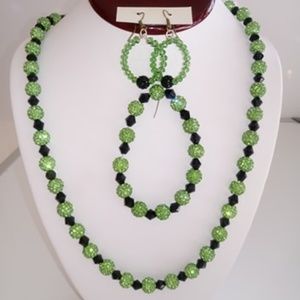 Handmade Jewelry: Necklace + Earrings + Bracelet